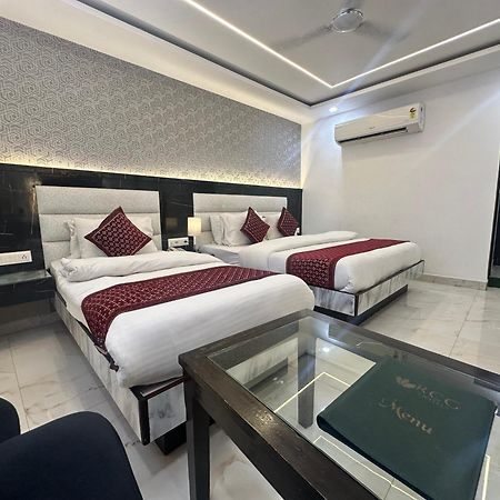 Hotel Krishna Deluxe-By Rcg Hotels New Delhi Ngoại thất bức ảnh