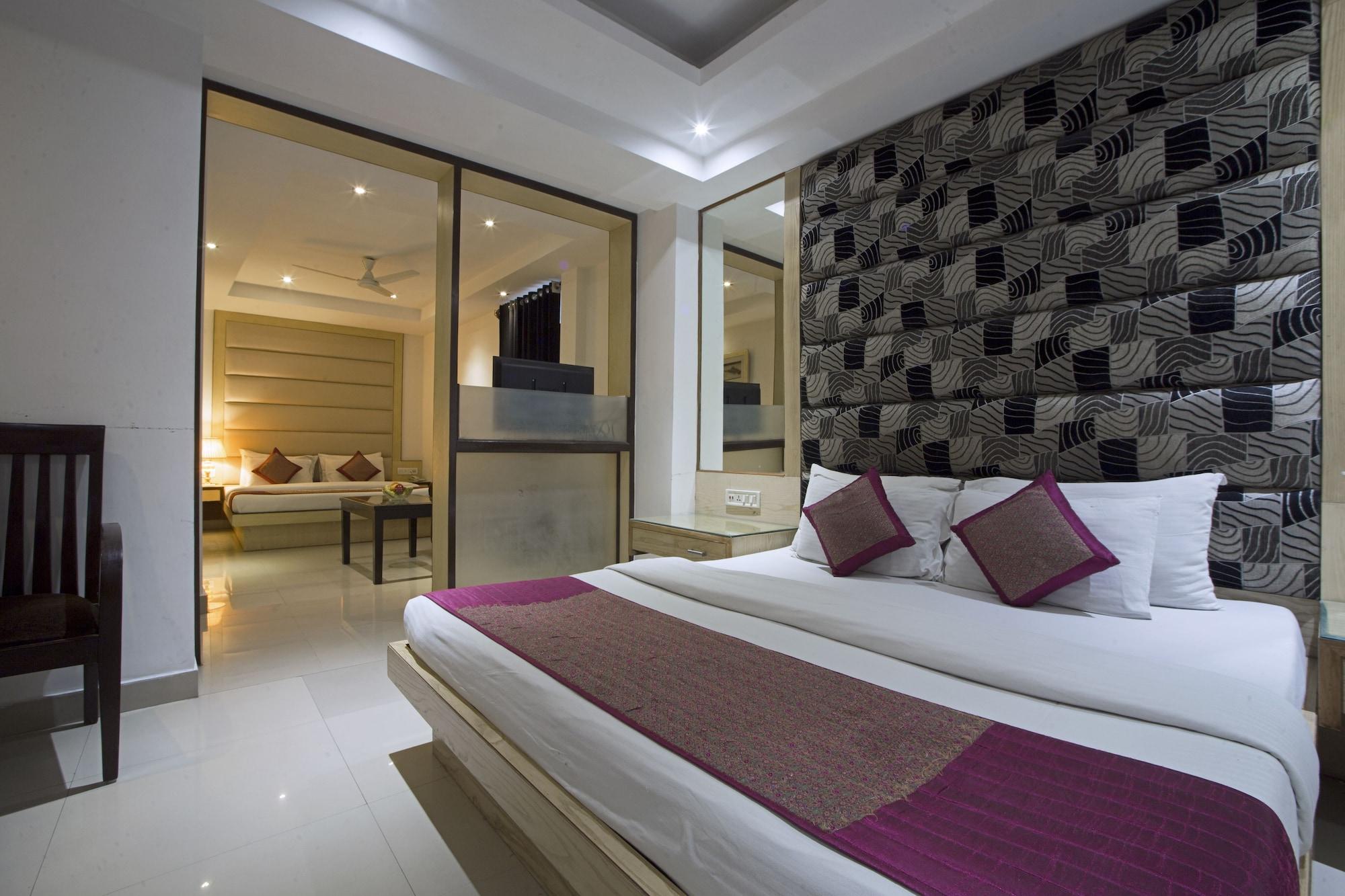 Hotel Krishna Deluxe-By Rcg Hotels New Delhi Ngoại thất bức ảnh