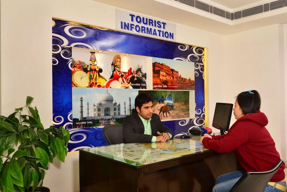 Hotel Krishna Deluxe-By Rcg Hotels New Delhi Ngoại thất bức ảnh