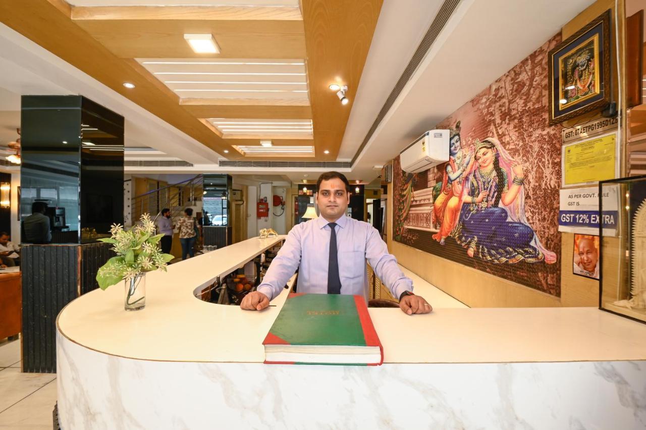 Hotel Krishna Deluxe-By Rcg Hotels New Delhi Ngoại thất bức ảnh