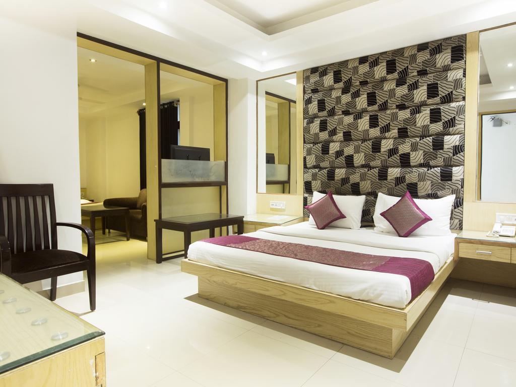 Hotel Krishna Deluxe-By Rcg Hotels New Delhi Ngoại thất bức ảnh